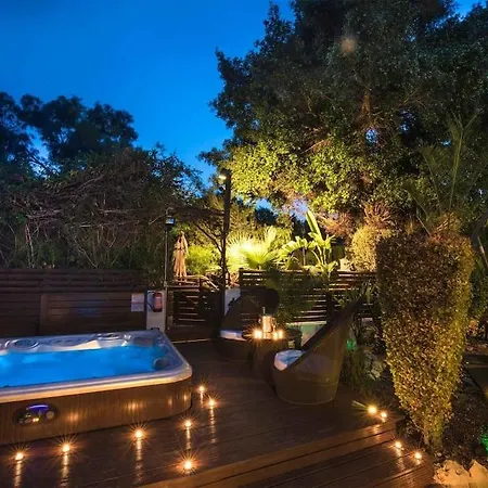 Sunnyvillas: 4br Private Pool+jacuzzi+sauna וילה