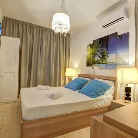 Sunnyvillas: 4br Villa☆private Pool + Jacuzzi - Amelie Villa