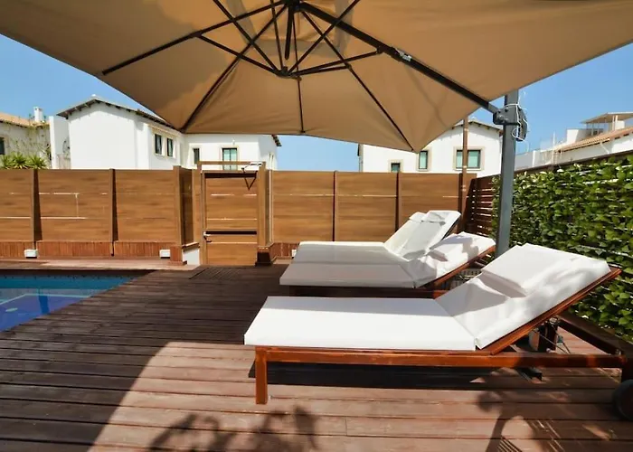 Sunnyvillas: 4br Villa☆private Pool + Jacuzzi - Amelie Villa