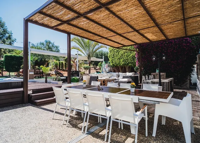 Sunnyvillas: 4br Villa☆private Pool + Jacuzzi - Amelie Villa