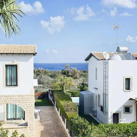 Villa Sunnyvillas: 4br Villa☆private Pool + Jacuzzi - Amelie Protaras