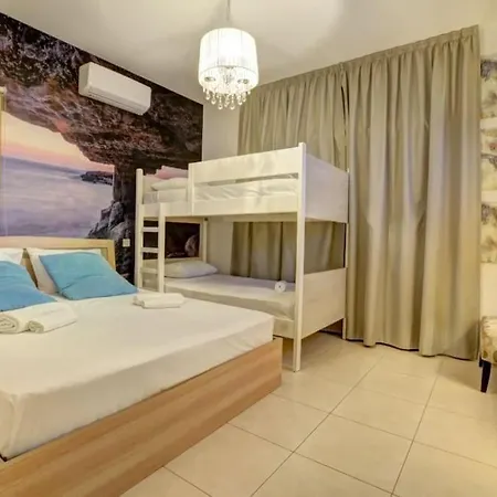 Sunnyvillas: 4br Private Pool+jacuzzi+sauna Βίλα Πρωταράς