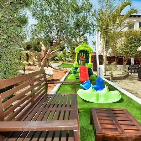Sunnyvillas: 4br Private Pool+jacuzzi+sauna * Protaras