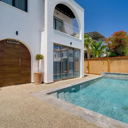 Βίλα Sunnyvillas: 4br Private Pool+jacuzzi+sauna