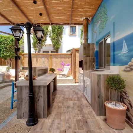 Sunnyvillas: 4br Private Pool+jacuzzi+sauna * Πρωταράς