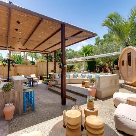 Sunnyvillas: 4br Private Pool+jacuzzi+sauna Βίλα Πρωταράς