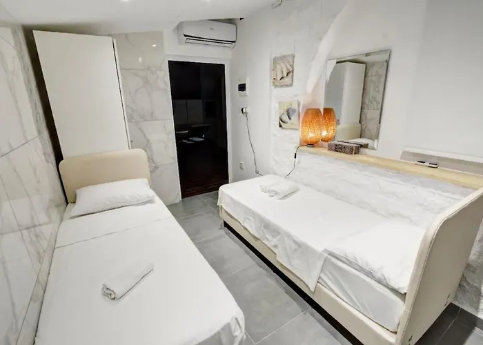 Sunnyvillas: 4br Villa☆private Pool + Jacuzzi - Amelie ヴィラ *