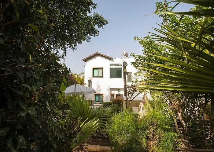 Sunnyvillas: 4br Villa☆private Pool + Jacuzzi - Amelie