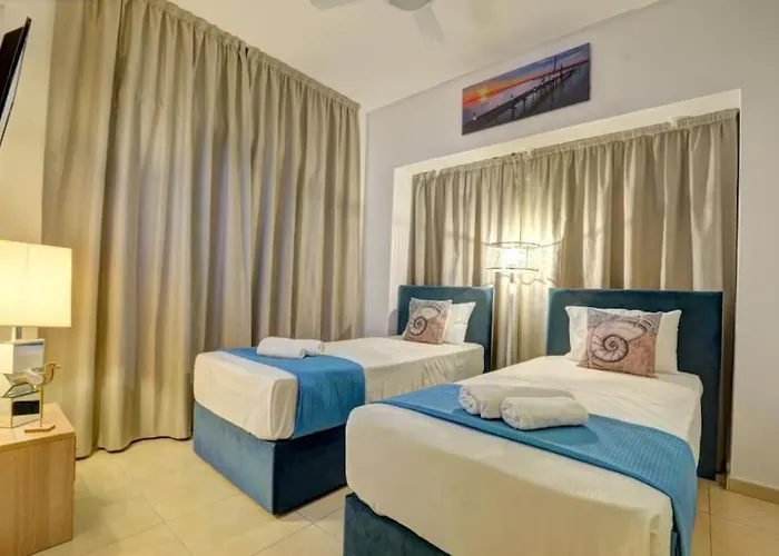 Sunnyvillas: 4br Villa☆private Pool + Jacuzzi - Amelie Вилла