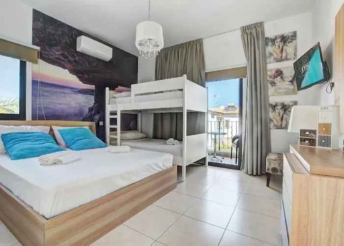 ヴィラ Sunnyvillas: 4br Villa☆private Pool + Jacuzzi - Amelie