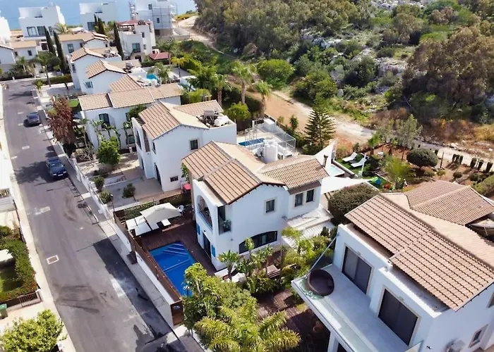 ヴィラ Sunnyvillas: 4br Villa☆private Pool + Jacuzzi - Amelie プロタラス