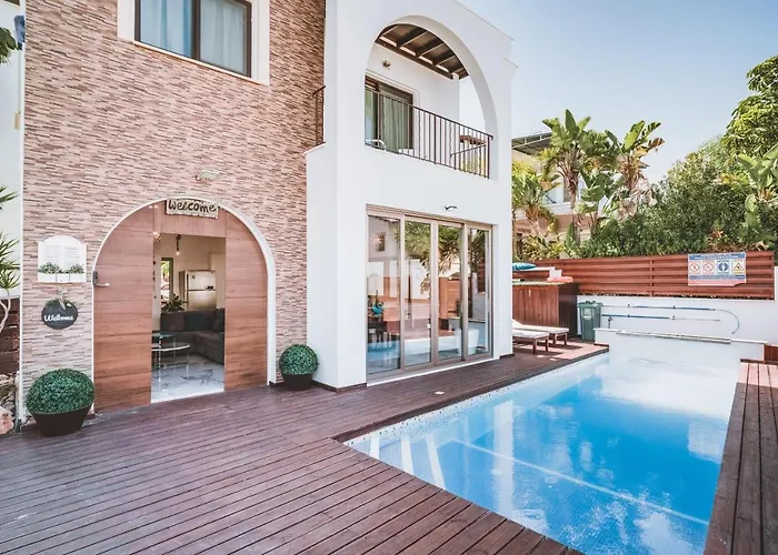 Sunnyvillas: 4br Villa☆private Pool + Jacuzzi - Amelie * Протарас