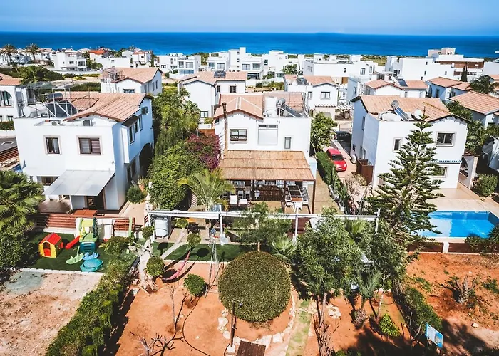 Sunnyvillas: 4br Villa☆private Pool + Jacuzzi - Amelie * プロタラス