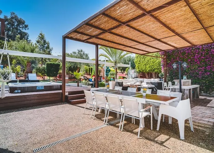 Sunnyvillas: 4br Villa☆private Pool + Jacuzzi - Amelie ヴィラ *