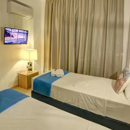 Villa Sunnyvillas: 4br Villa☆private Pool + Jacuzzi - Amelie *