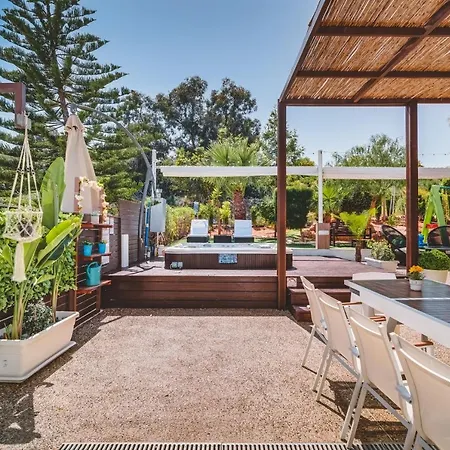 Sunnyvillas: 4br Villa☆private Pool + Jacuzzi - Amelie * Protaras