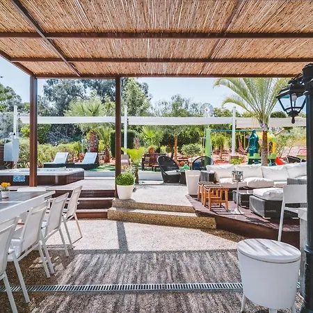 Sunnyvillas: 4br Villa☆private Pool + Jacuzzi - Amelie *