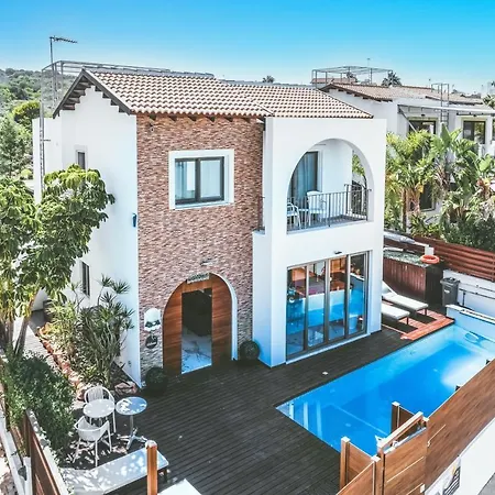 Sunnyvillas: 4br Villa☆private Pool + Jacuzzi - Amelie Villa *